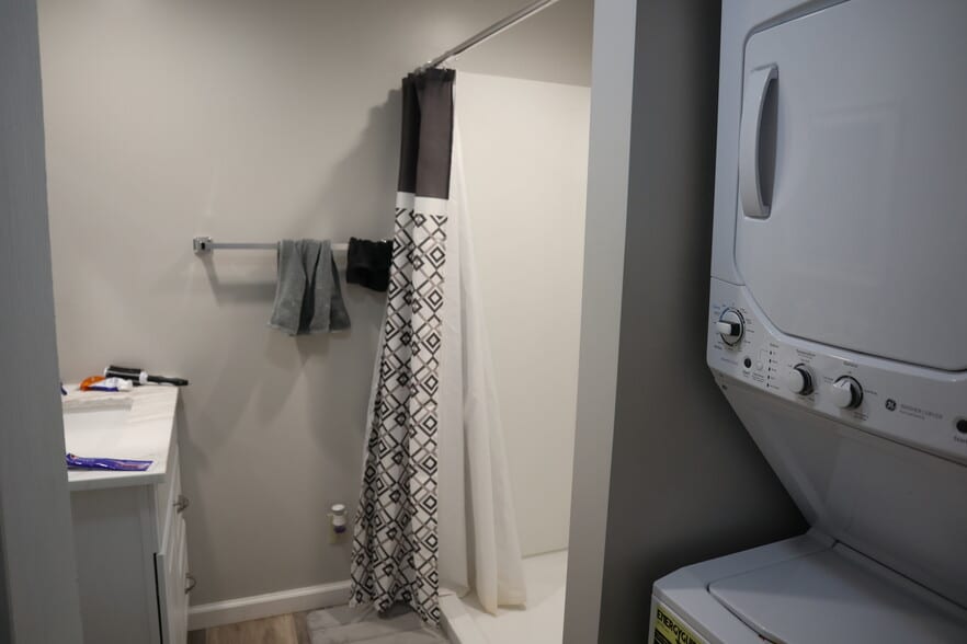 Building Photo - 131 Union St