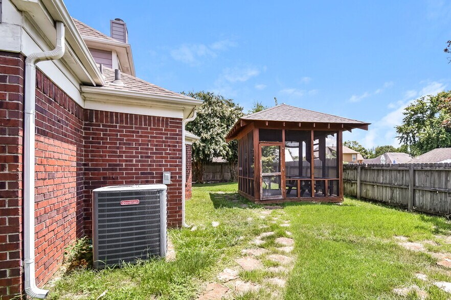 Building Photo - 6341 Fairway Heights Cove