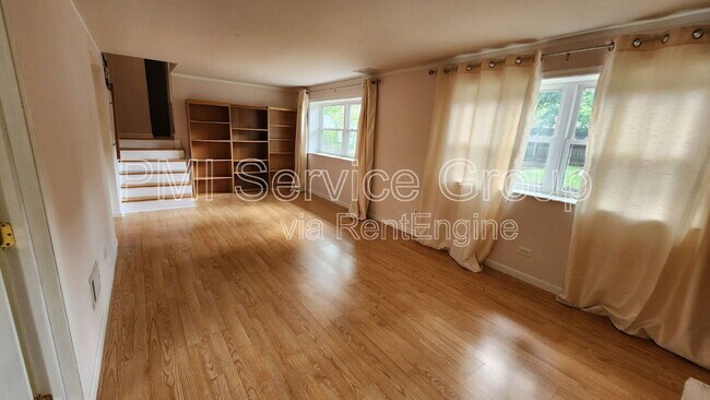 Building Photo - 8558 Beller Ct