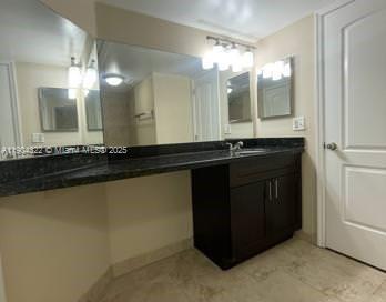 Building Photo - 2850 N Oakland Forest Dr