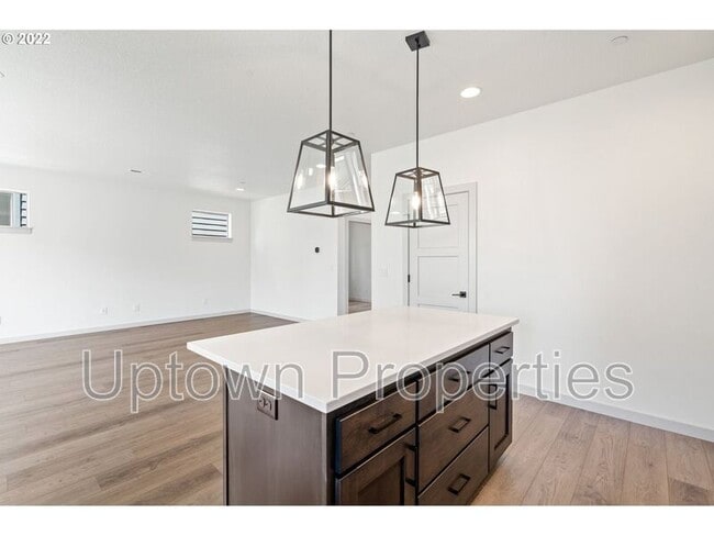 Building Photo - 2507 S Cache Cir