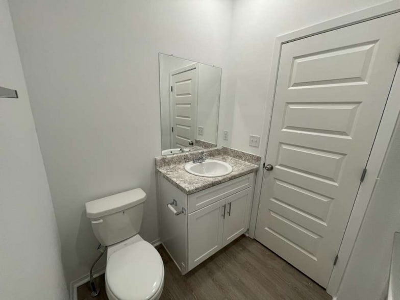 Building Photo - 6715 SW Dignity Ave