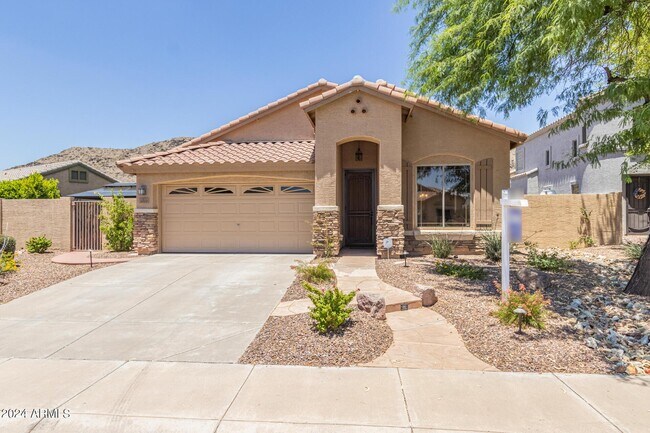 Building Photo - 3010 W Glenhaven Dr