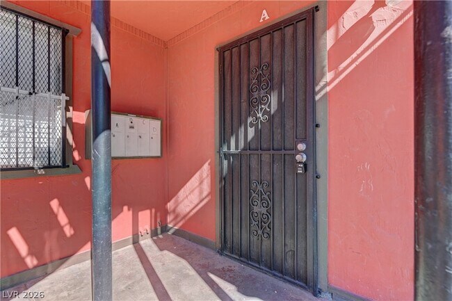 Building Photo - 3639 Kolendo Ct