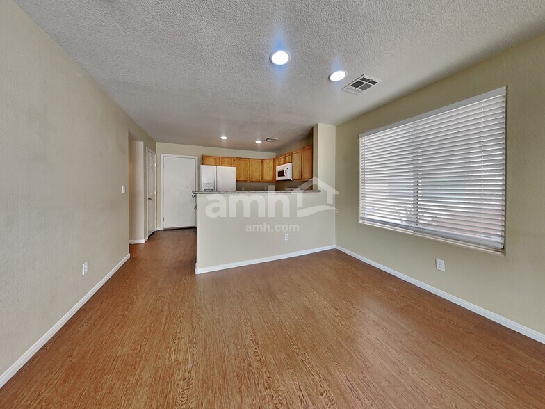Building Photo - 8350 Fort Hallock Ave