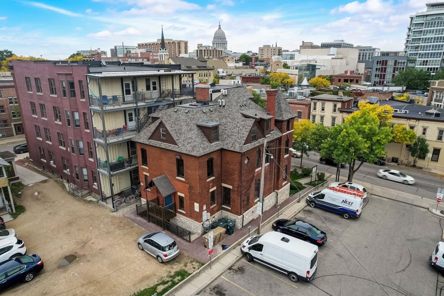 Building Photo - 212 W Gorham St
