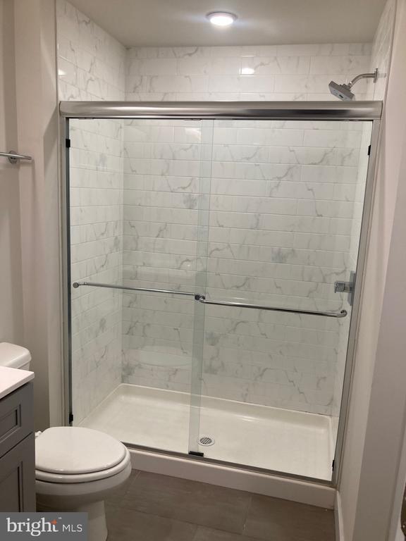 Building Photo - 2551 N Front St