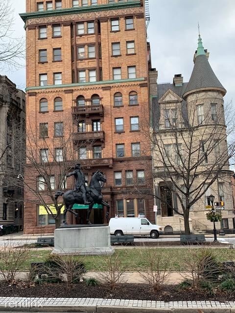 Building Photo - 719 Washington Pl