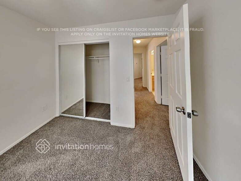 Building Photo - 8741 E Kiva Ave