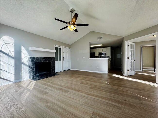 Building Photo - 1107 Sandy Ln Dr