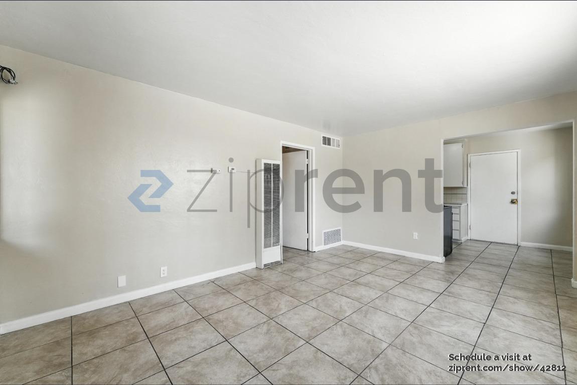 Building Photo - 151 W 18th St