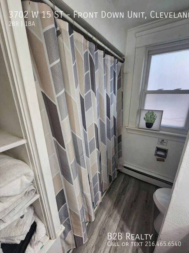 Building Photo - 3702 W 15th St