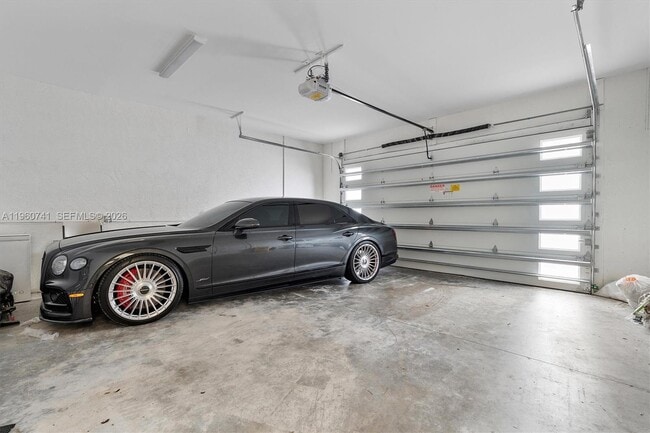 Building Photo - 3502 Ashwood Cir