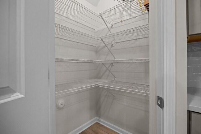 Building Photo - 929 Clearhaven Ln