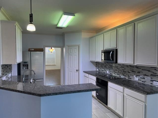 Building Photo - 1613 Clarke Springs Dr