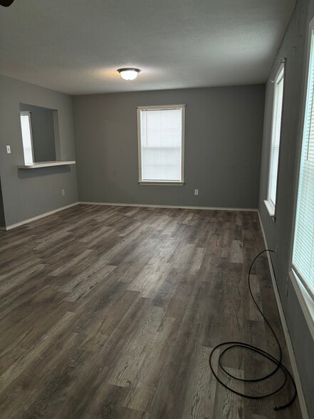 Living room - 102 Hilltop Dr