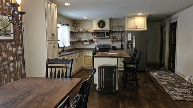 Building Photo - 69886 Krontz Rd