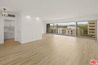 Building Photo - 10450 Wilshire Blvd