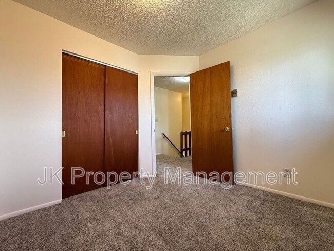 Building Photo - 919 1st Ave SW