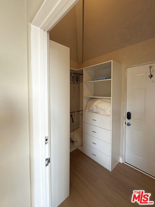 Building Photo - 4350 Hillview Dr