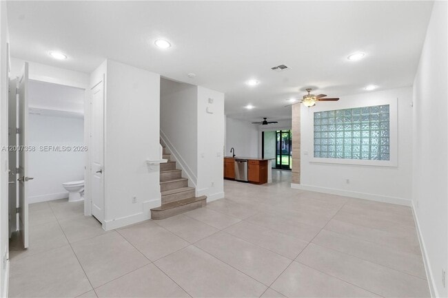 Building Photo - 13012 Riverwalk Cir N