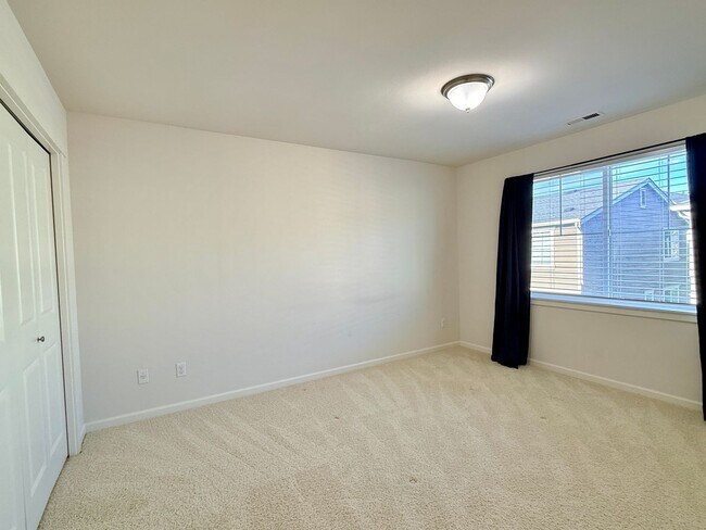 Building Photo - Well-Maintained 3-Bedroom + Loft & A/C in Sought-After Timber Creek