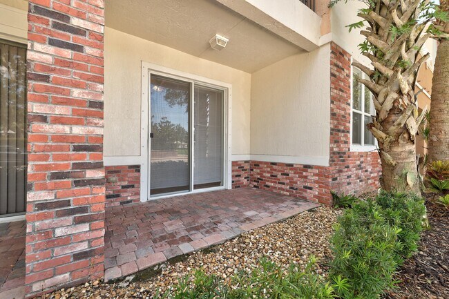 Building Photo - 10560 SW Stephanie Way
