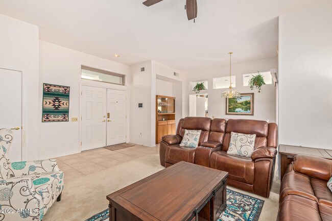 Building Photo - 14113 W Robertson Dr