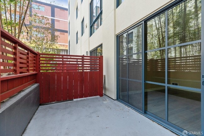 Building Photo - 88 Townsend St