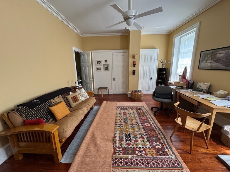 Building Photo - 3605 Hamilton St