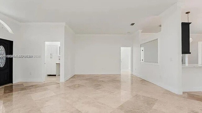 Building Photo - 2755 Dunwoodie Pl