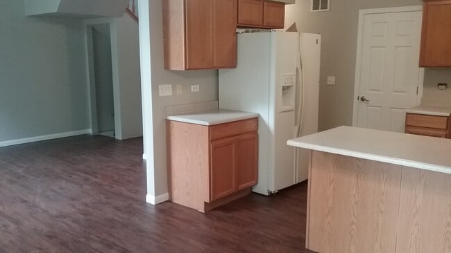 Building Photo - 538 Mallard Ln