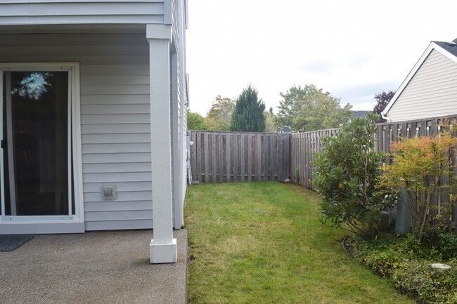 Building Photo - Beautiful, 3 Bed 1.5 Bath Home In Willamet...