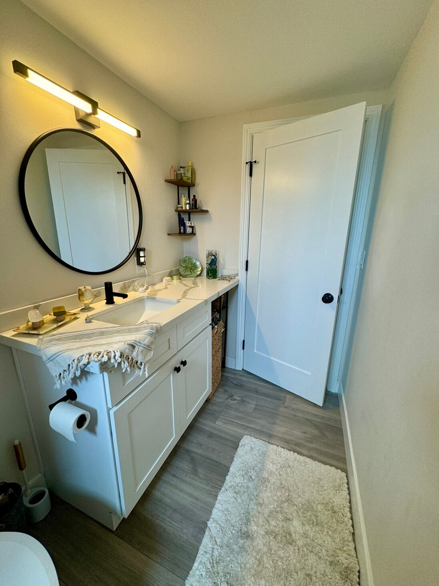 Building Photo - 31671 Seacove Dr