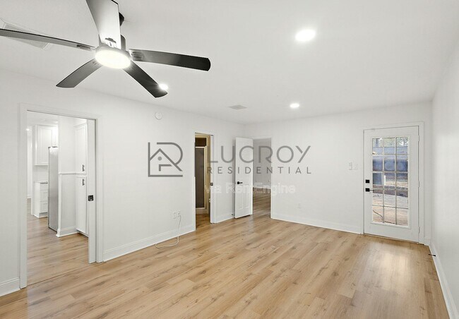 Building Photo - 816 Winthrop Cir