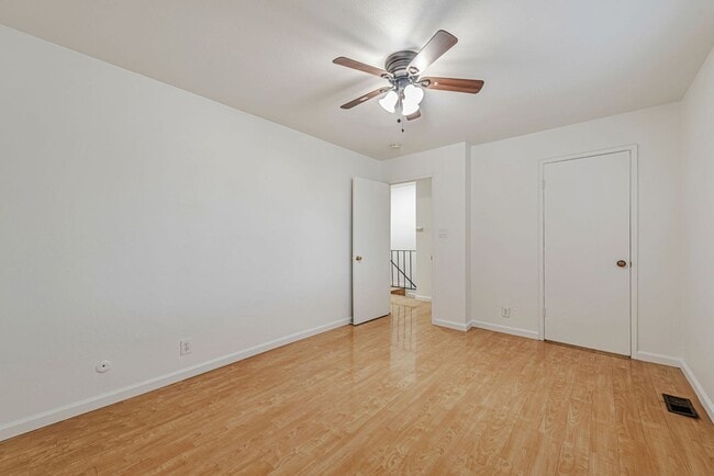 Building Photo - 2 Story Condo in Charry Plaza HOA