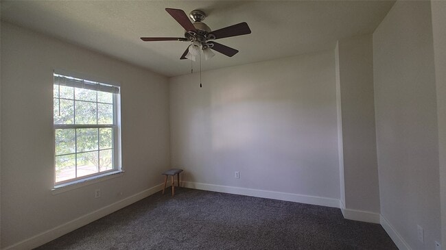 Building Photo - 11734 Chanteloup Dr