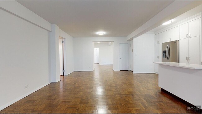 Building Photo - 20 Beekman Pl