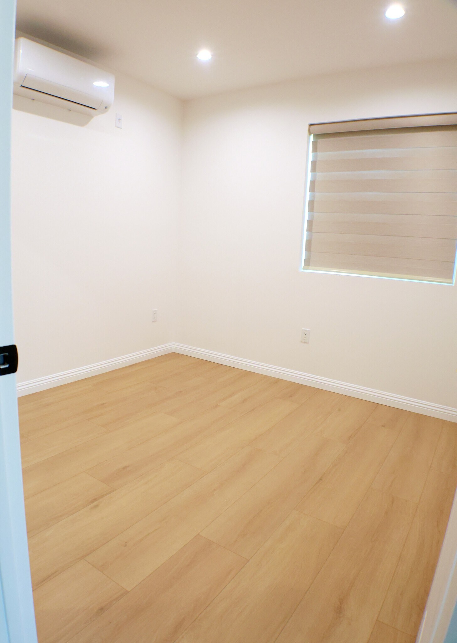 Building Photo - 13127 Azores Ave