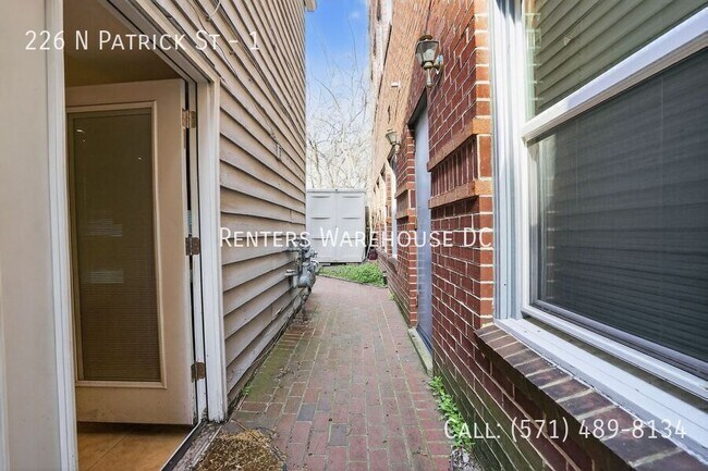 Building Photo - 226 N Patrick St