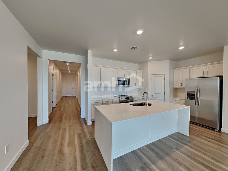 Building Photo - 12311 W Burruel Crk Ln