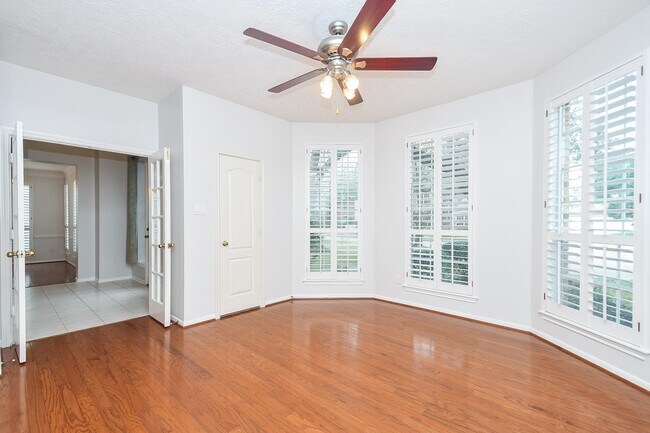 Building Photo - 7010 Adobe Oaks Ct