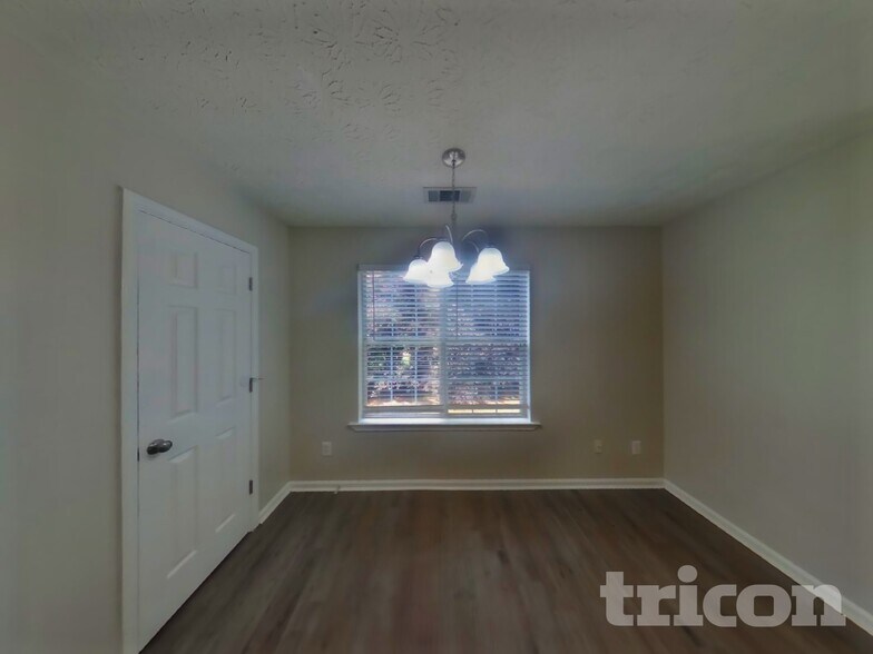 Building Photo - 2043 Big Cypress Ln