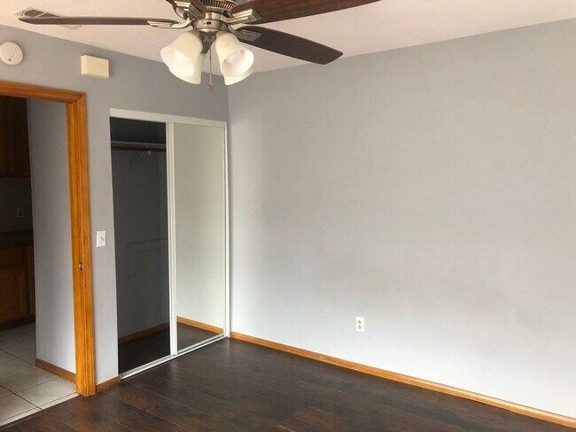 Building Photo - COMING SOON! APPLE VALLEY DESERT KNOLLS 4 ...