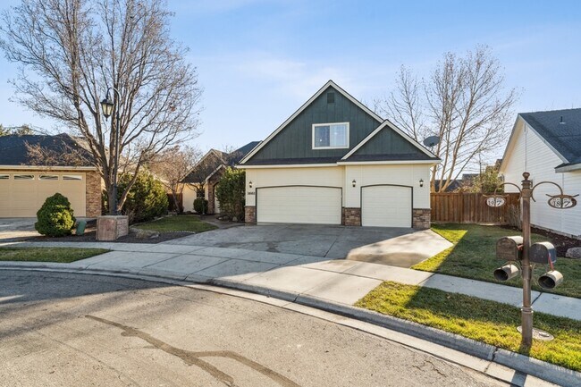 Building Photo - 1661 W Puzzle Crk Ct