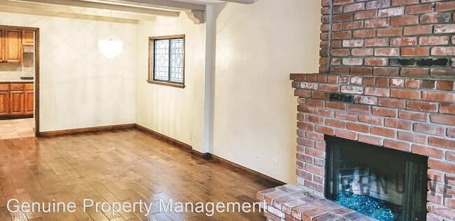 Building Photo - 4 br, 3.5 bath House - 111 Jade Avenue