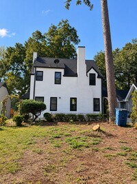 Building Photo - 236 Pinewood Ave