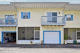 Building Photo - 825 Anastasia Blvd