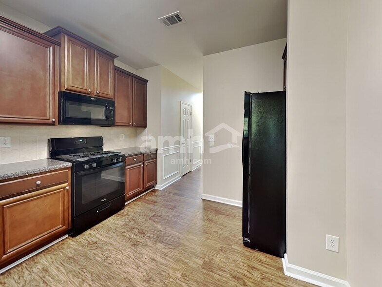 Building Photo - 2934 Gayle Manor Ln