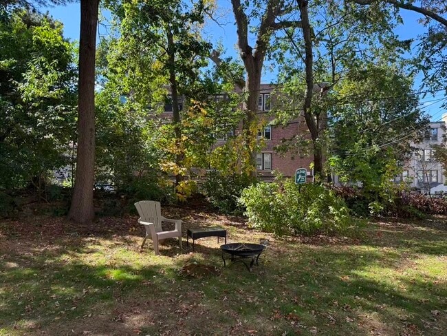 Building Photo - 32 Sidlaw Rd